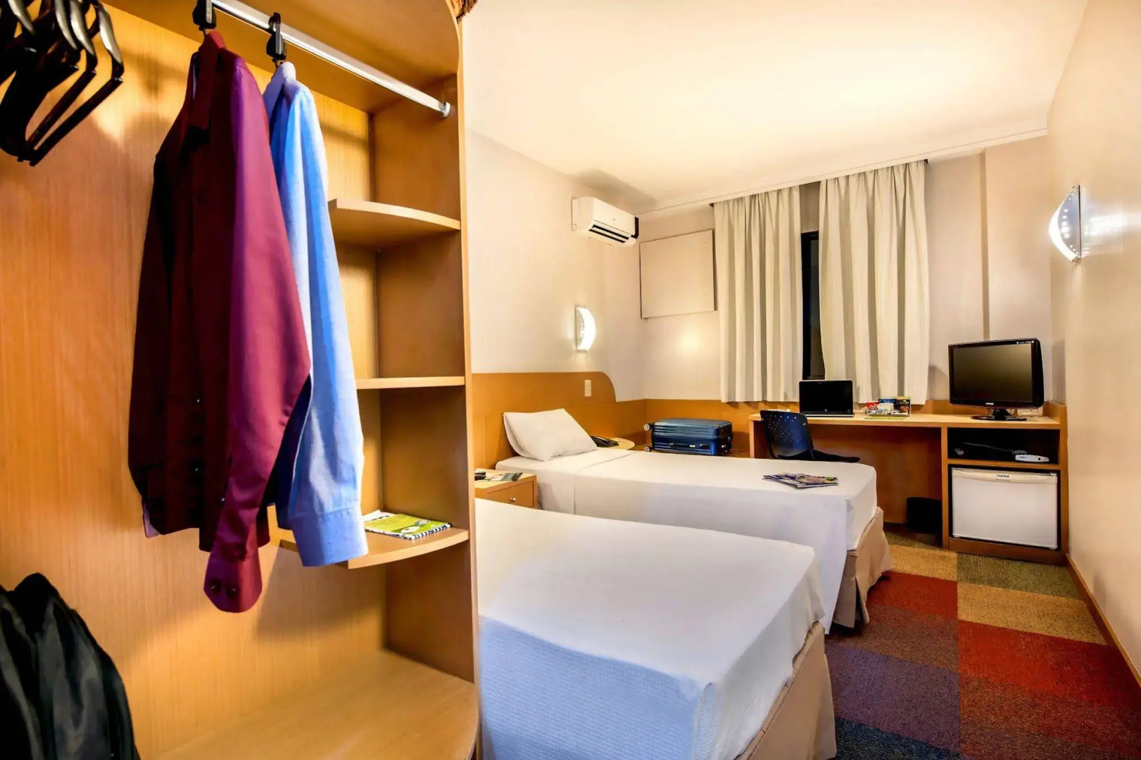 Photo - Slim Hotel Curitiba Alto da XV