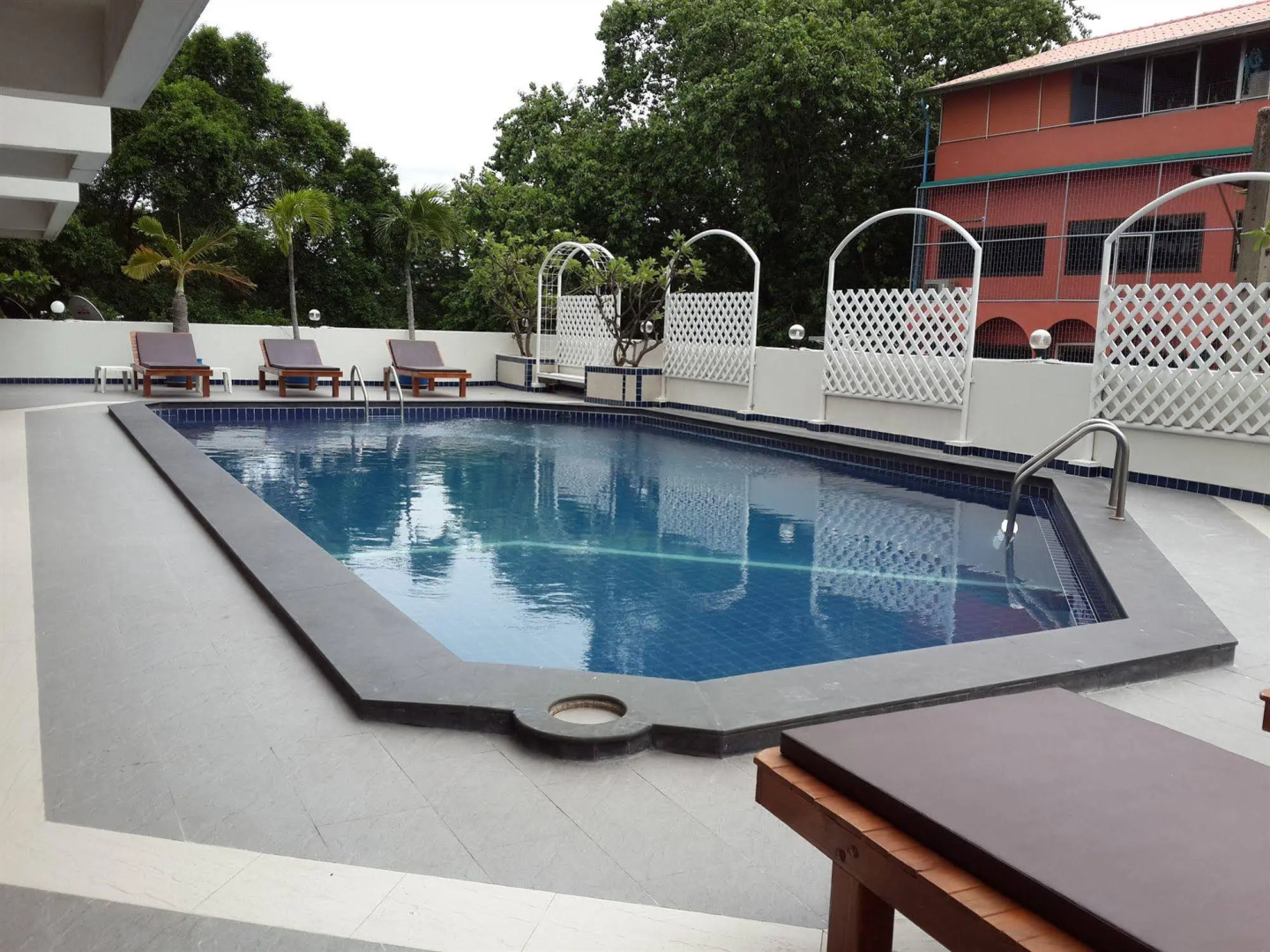 Photo - Nanatai Suites