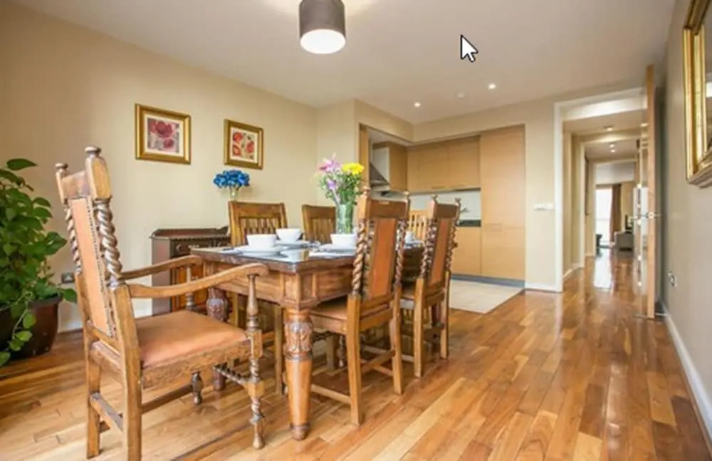 Photo - Sonder by Marriott Bonvoy Britain Quay Apartments Grand Canal Square