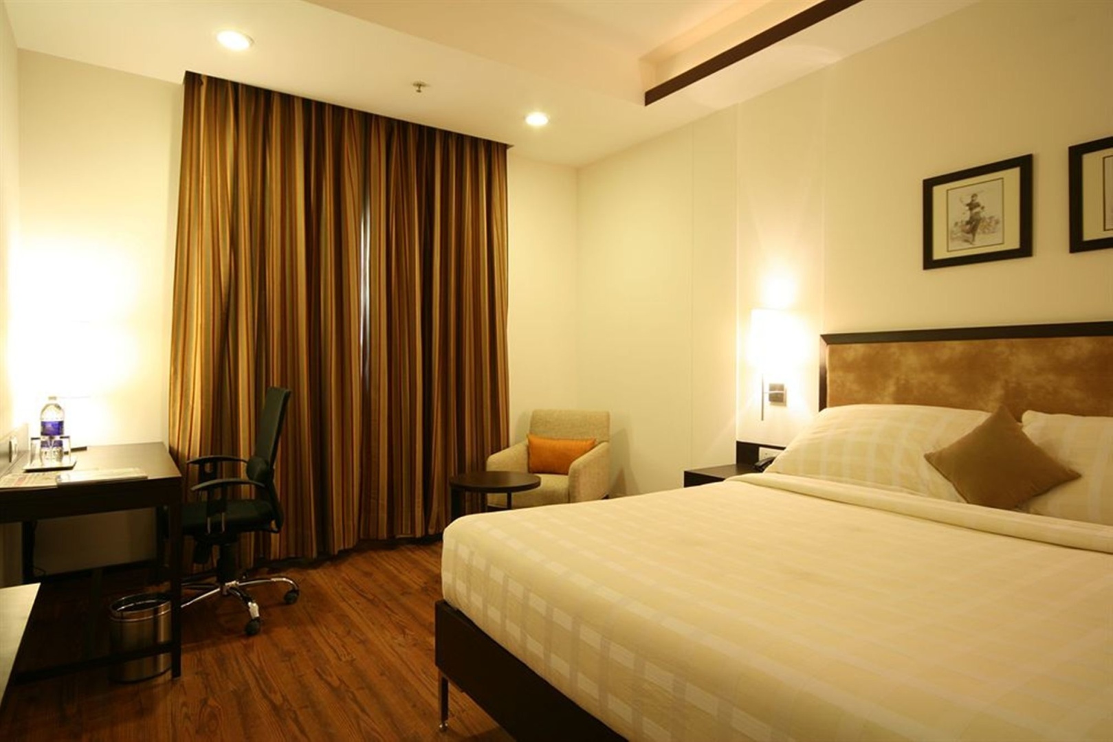 Four Points by Sheraton Vadodara