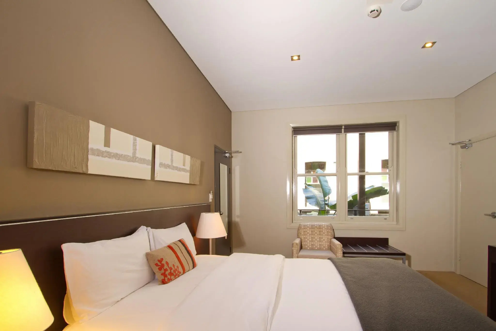 Photo - Vulcan Hotel Sydney