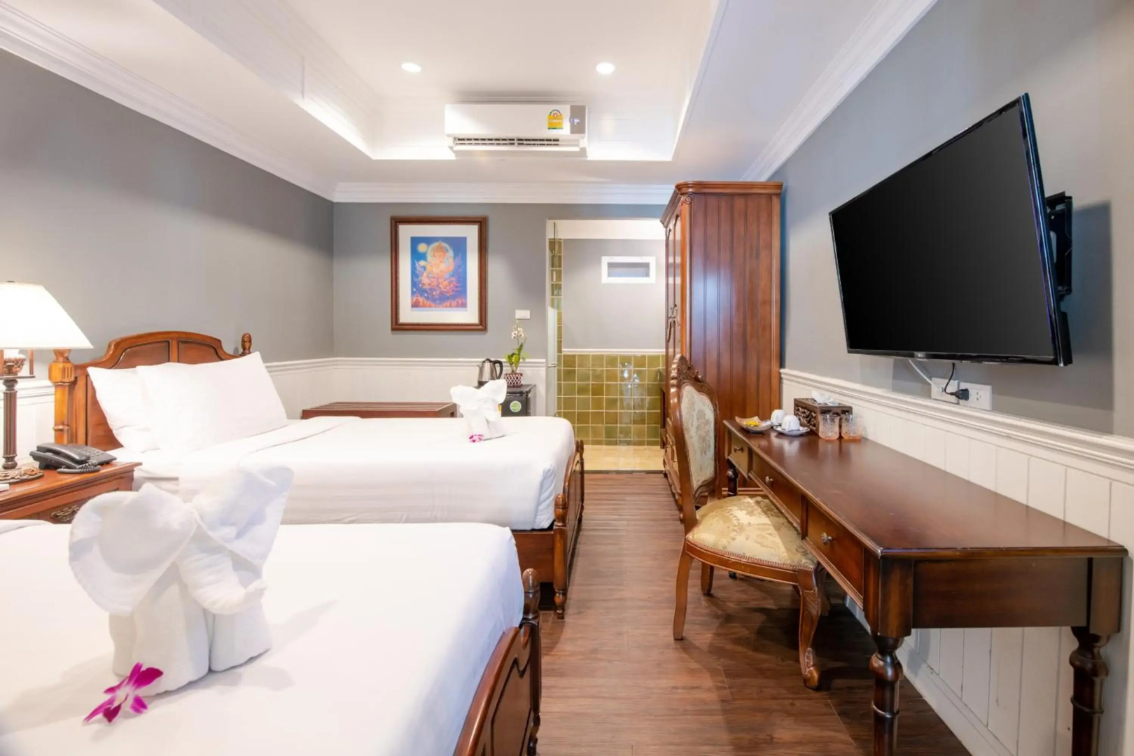 Photo - The Orchid House 153