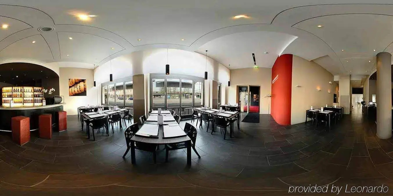 Photo - Royal Hotel