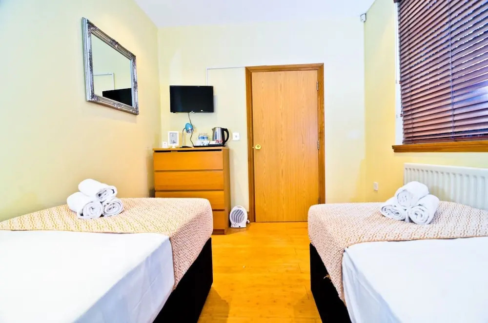 Photo - Thames View House Surrey Quays