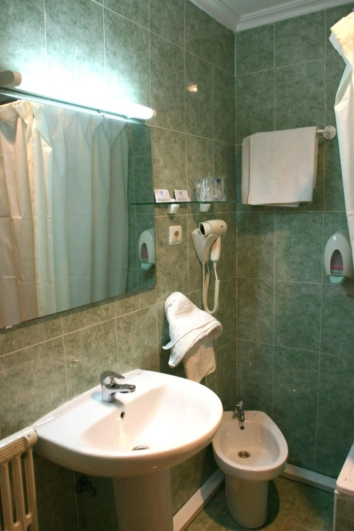 Photo - Hotel Cervantes