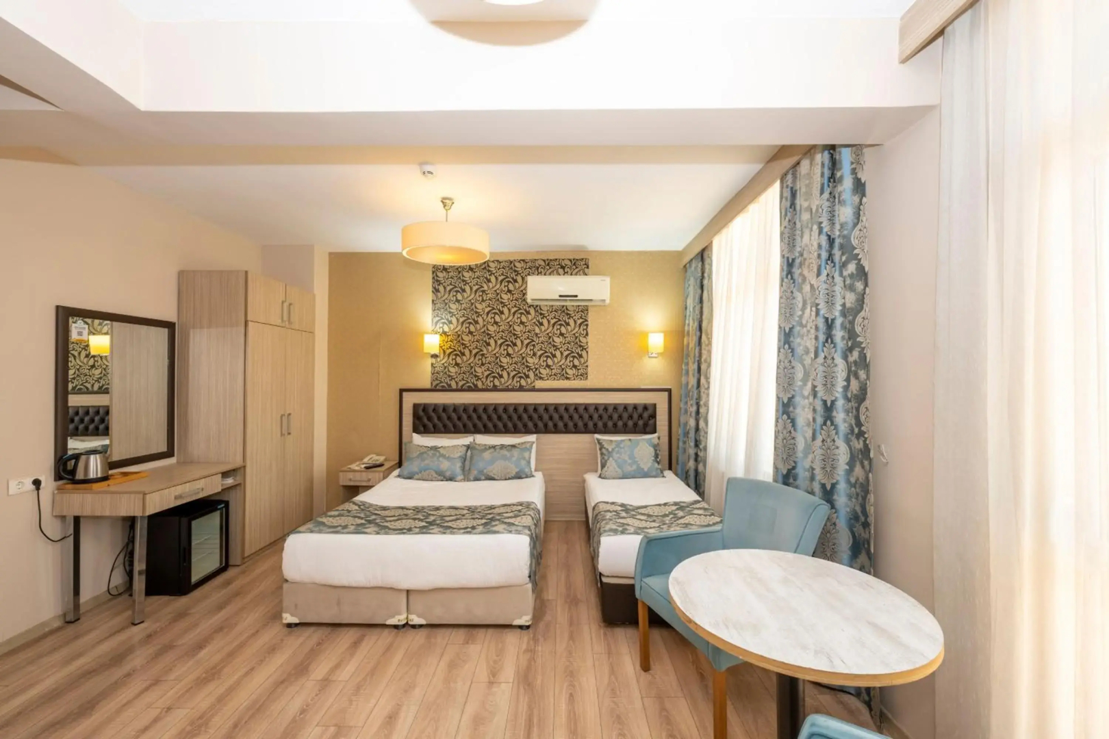Photo - Tugra Hotel