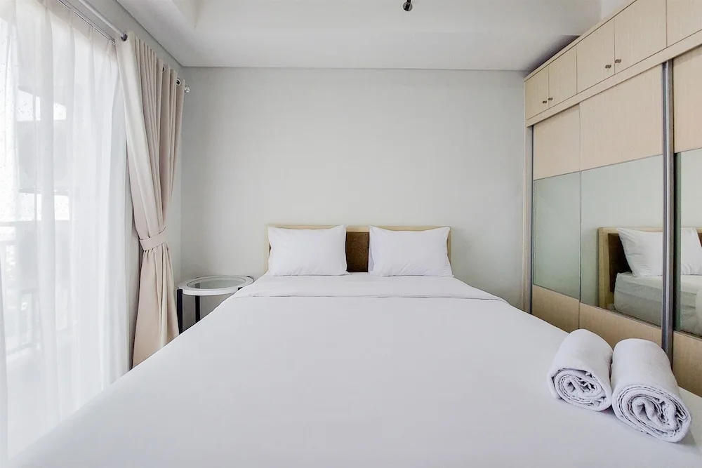 Spacious and Homey 2BR at Springwood Residence Tangerang Apartment