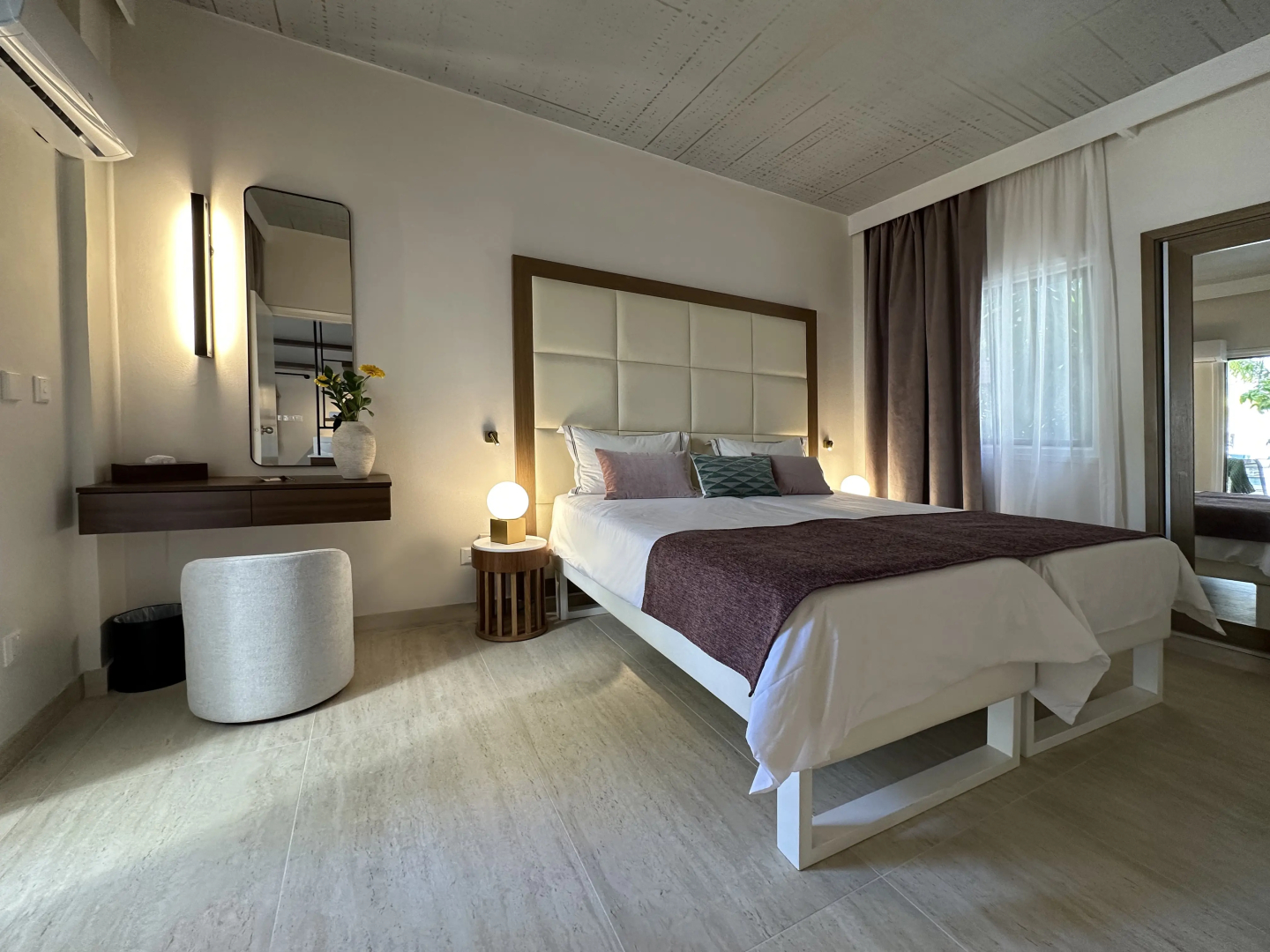 Foto - King Jason Paphos - Designed for Adults by Louis Hotels