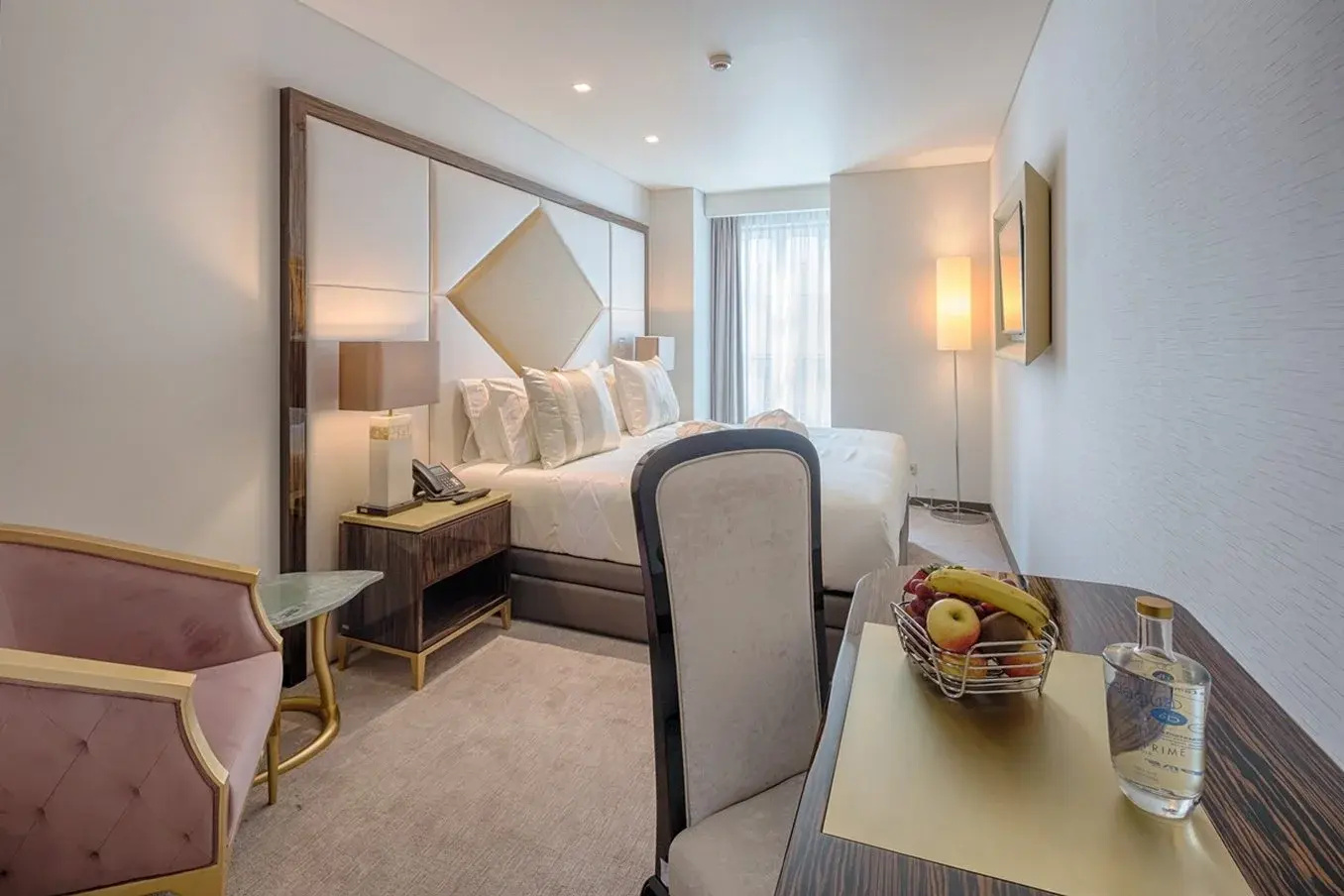 Photo - MeraPrime Gold Design Hotel