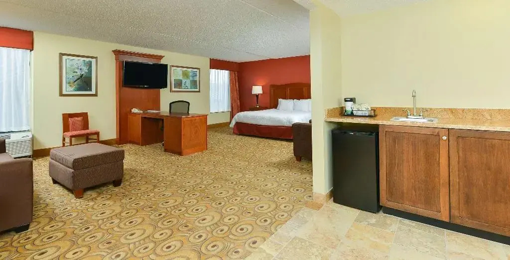 Photo - Hampton Inn Chicago-Carol Stream