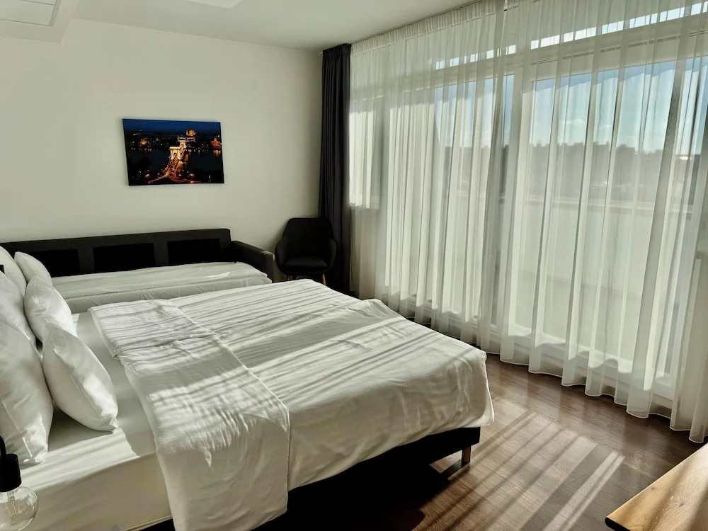 Foto - Rooftop City Residence with Underground Parking