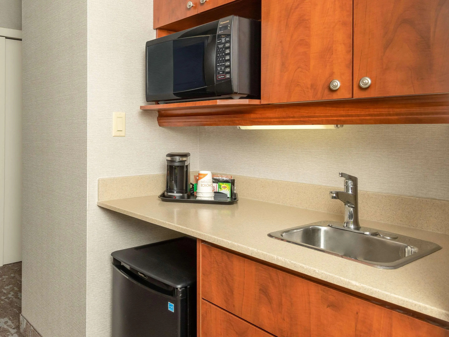 Photo - Comfort Inn Kanata Ottawa West