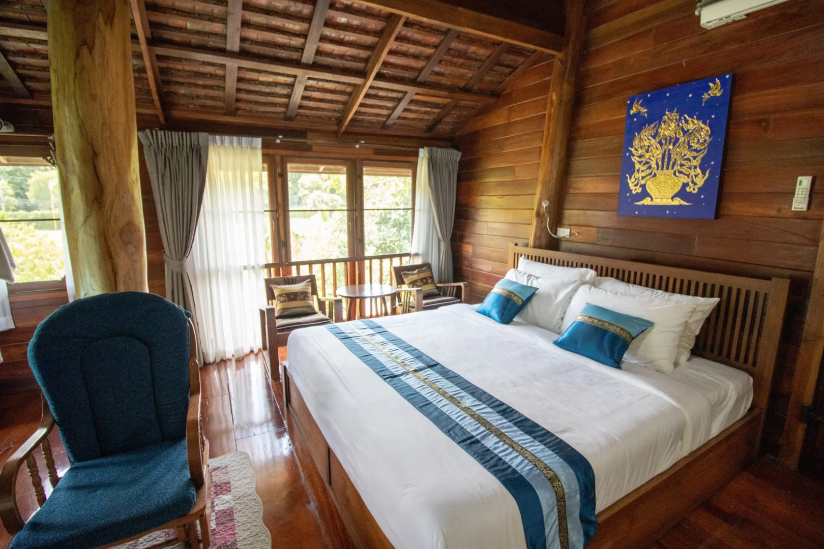 Photo - Royal Train Garden Resort