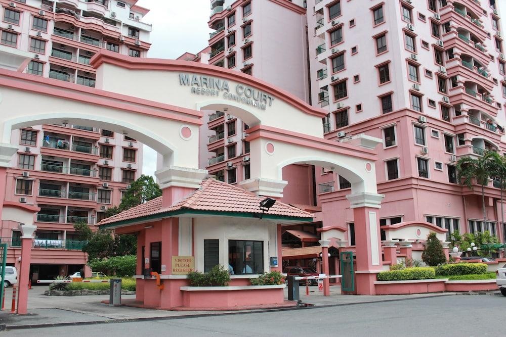 Ideal Holiday Apartment Marina Court