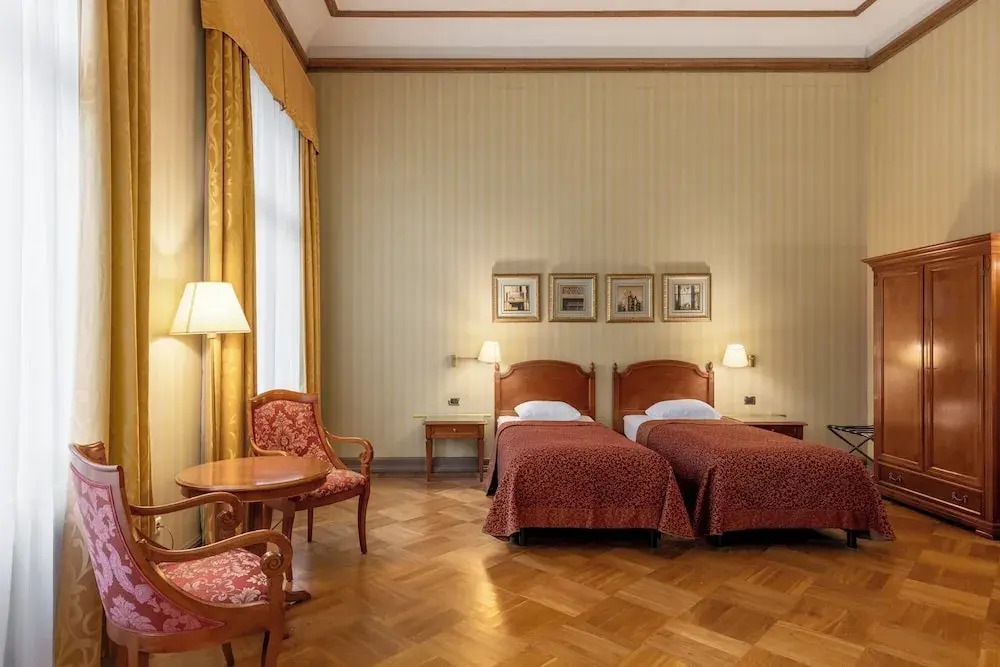 Foto - The Benjamin House