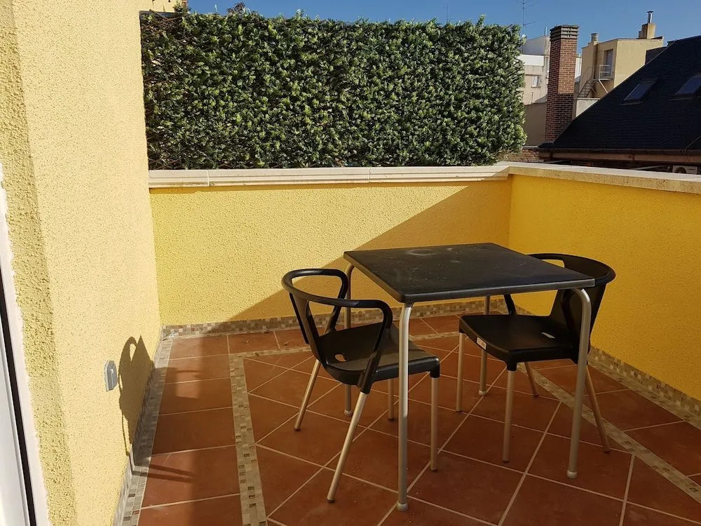 Photo - Avenida De America Tijcal