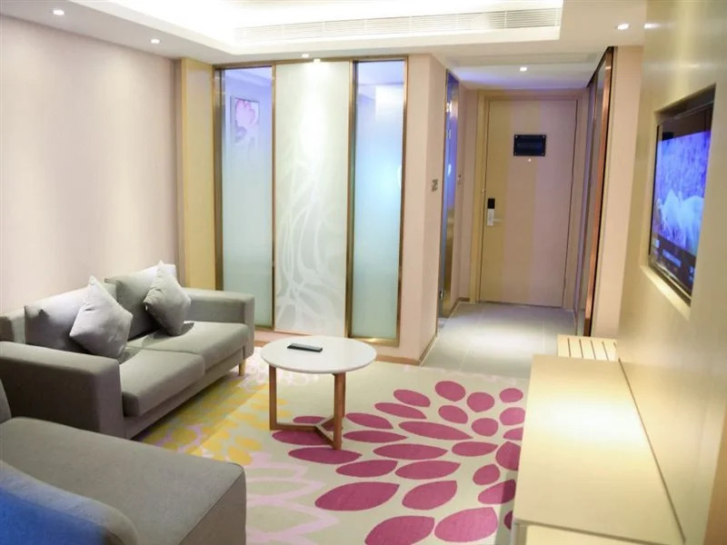 Foto - Lavande Hotel Shenzhen Shajing Houting Metro Station Branch