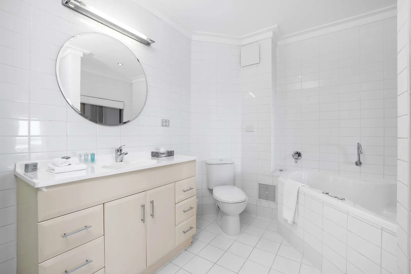 Photo - Metro Hotel Perth