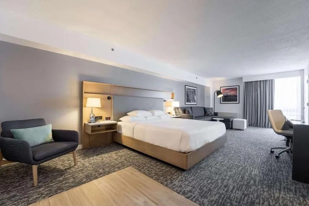 Photo - DoubleTree by Hilton New York JFK Airport