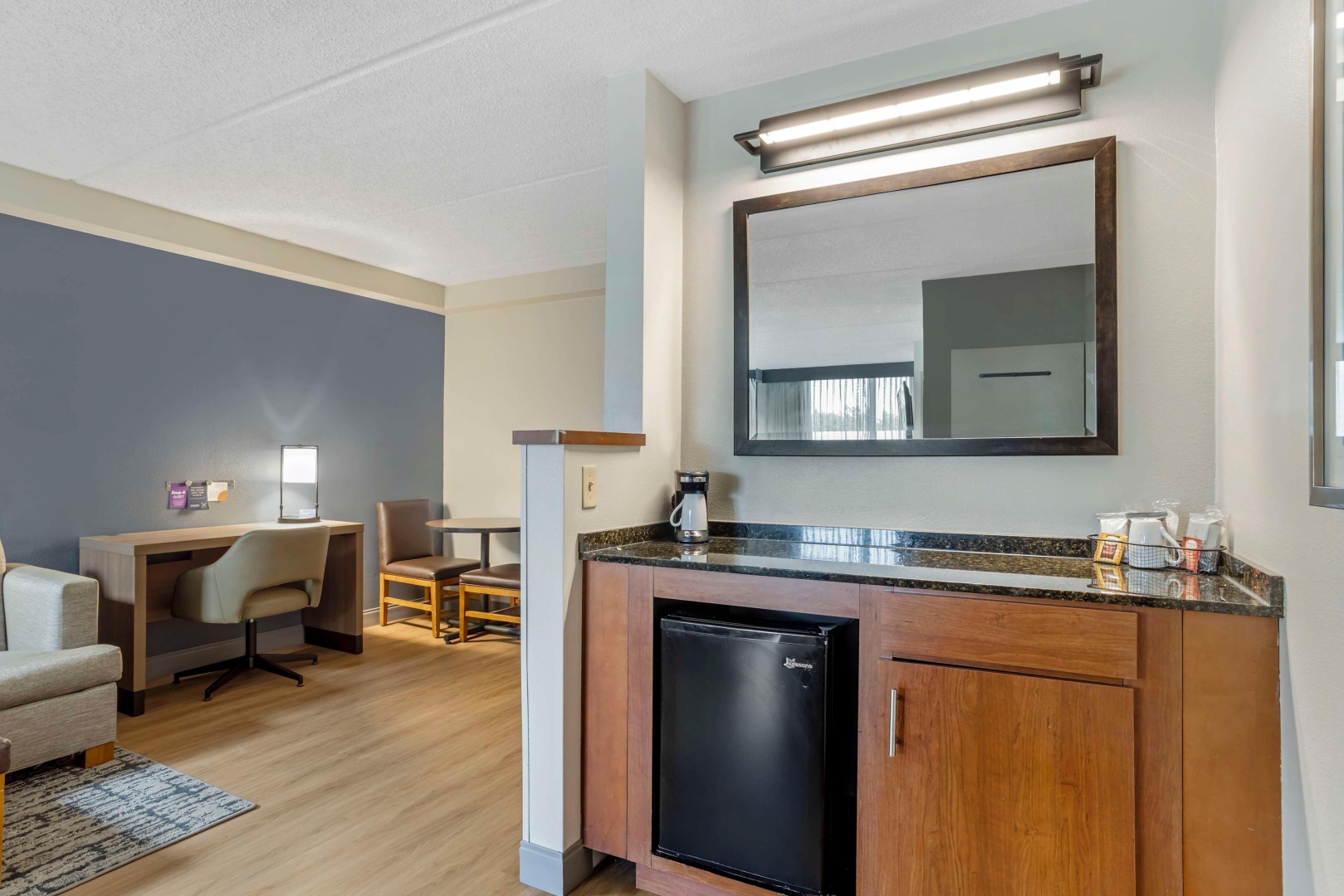 Photo - The IAH Houston Hotel