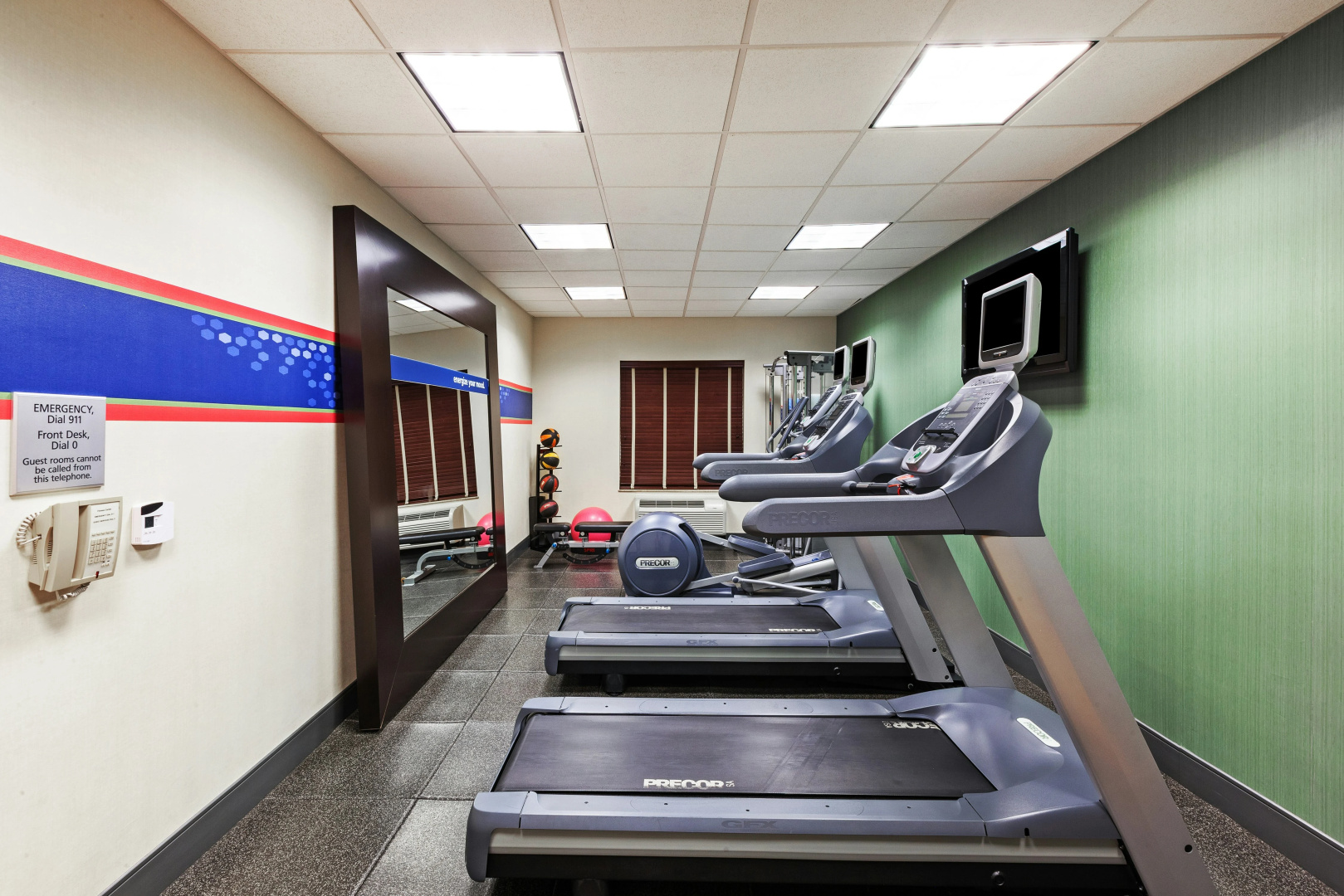 Photo - Hampton Inn & Suites El Paso West