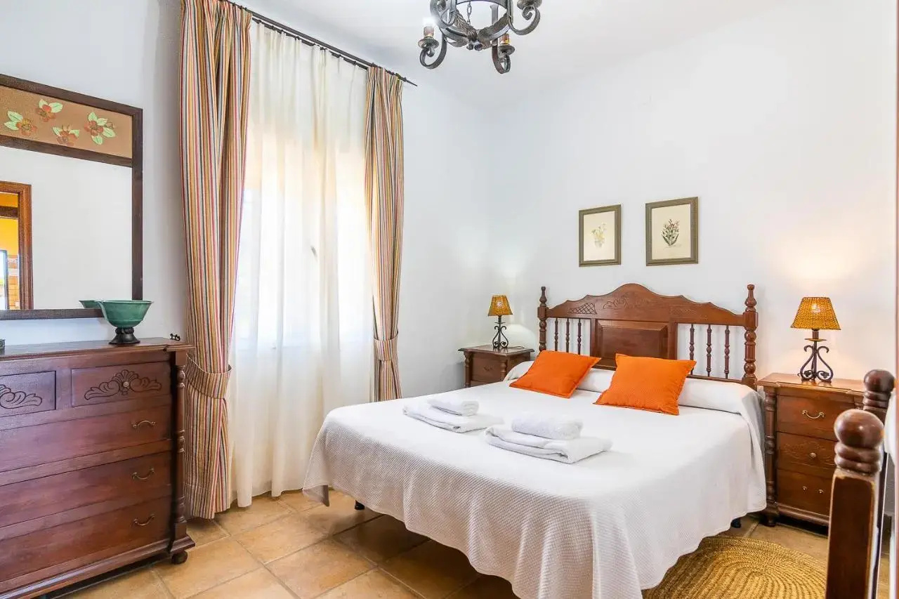 Photo - Villas Dehesa Roche Viejo