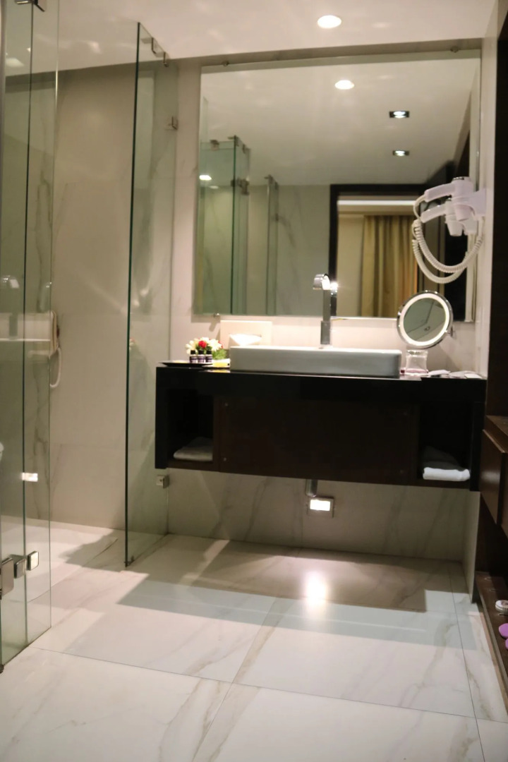 Photo - Royal Orchid Golden Suites Pune