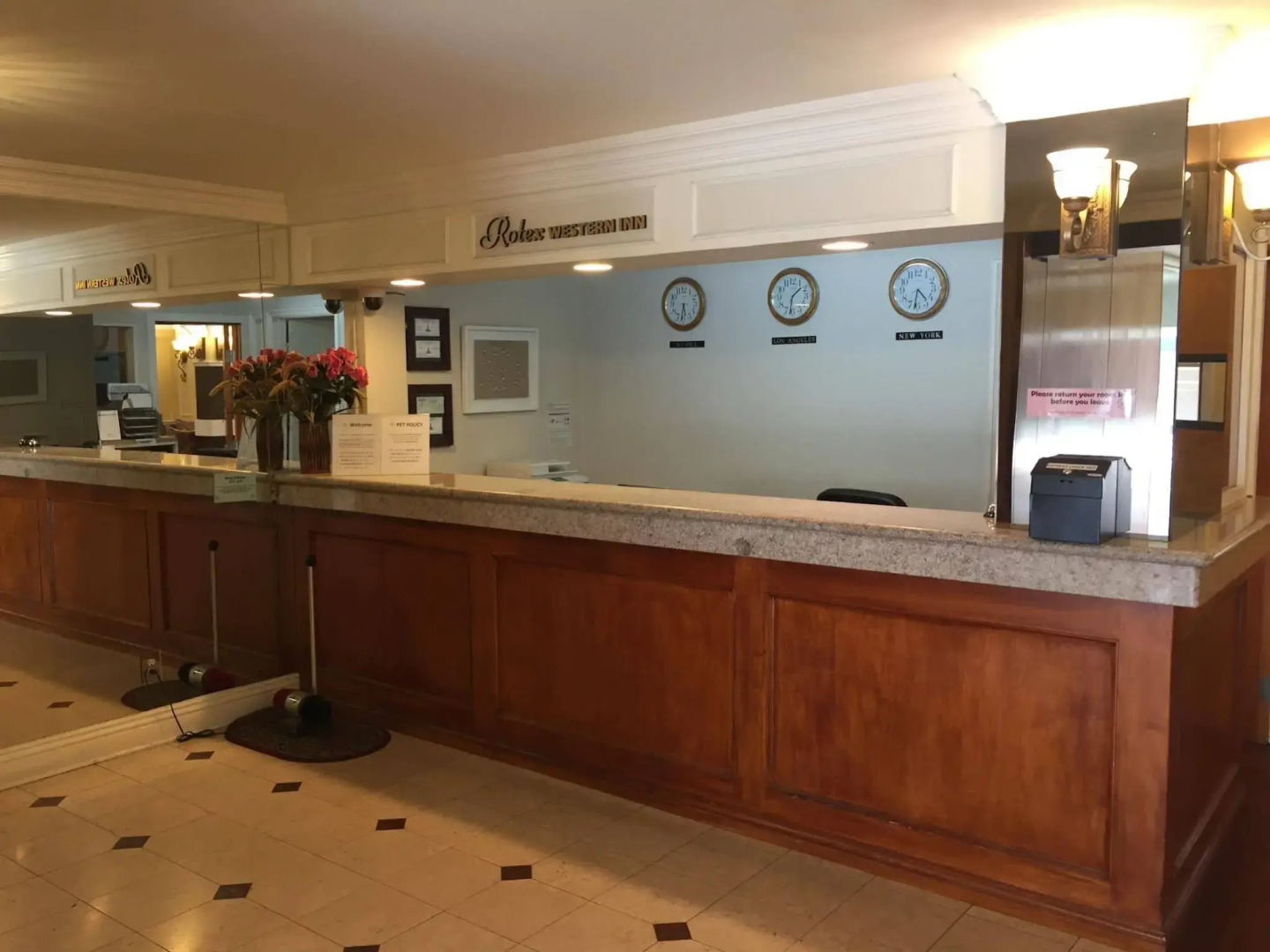 Foto - Rotex Western Inn