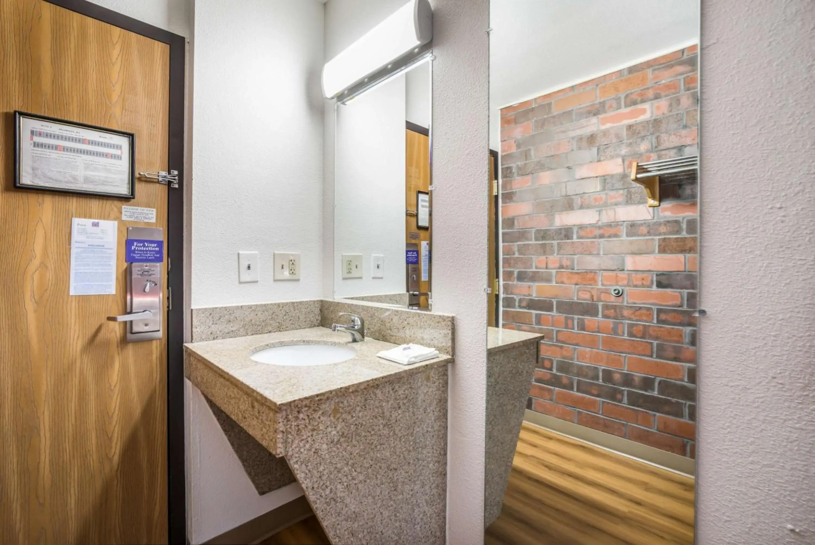 Photo - Motel 6-Madison, WI - East