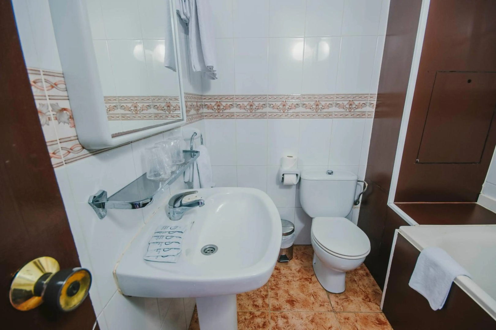 Photo - Hotel Embajador