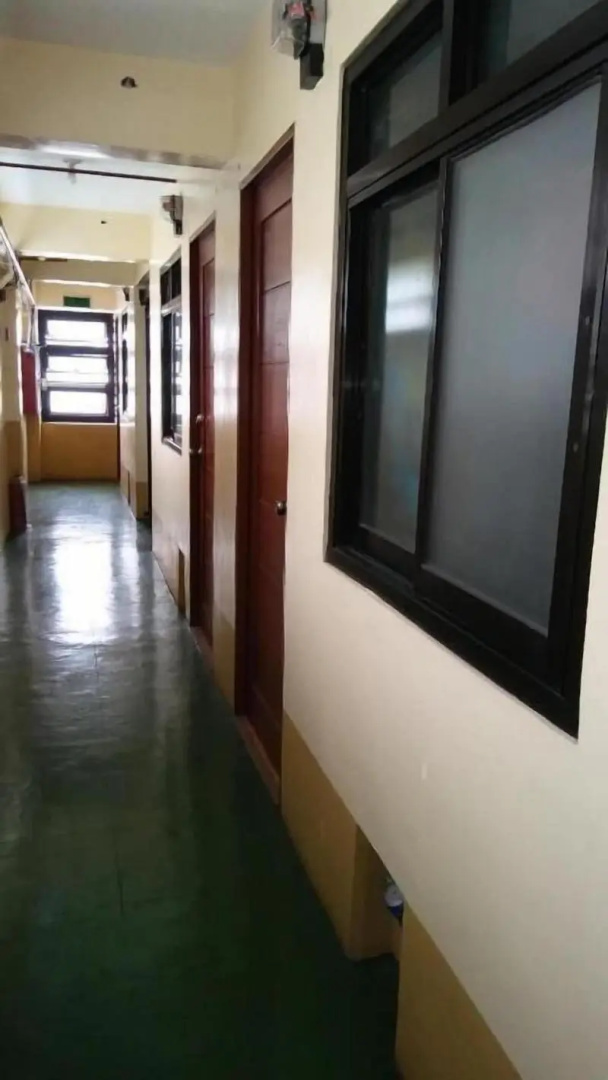 Foto - Budget Studio Unit in Makati