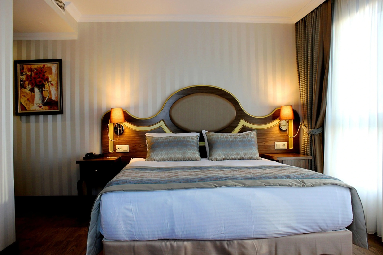 Photo - The Central Hotel