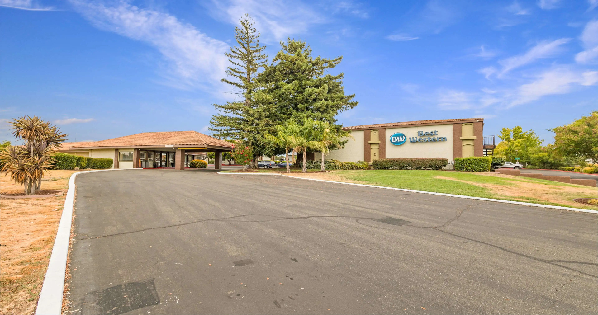 Photo - Best Western Roseville Inn