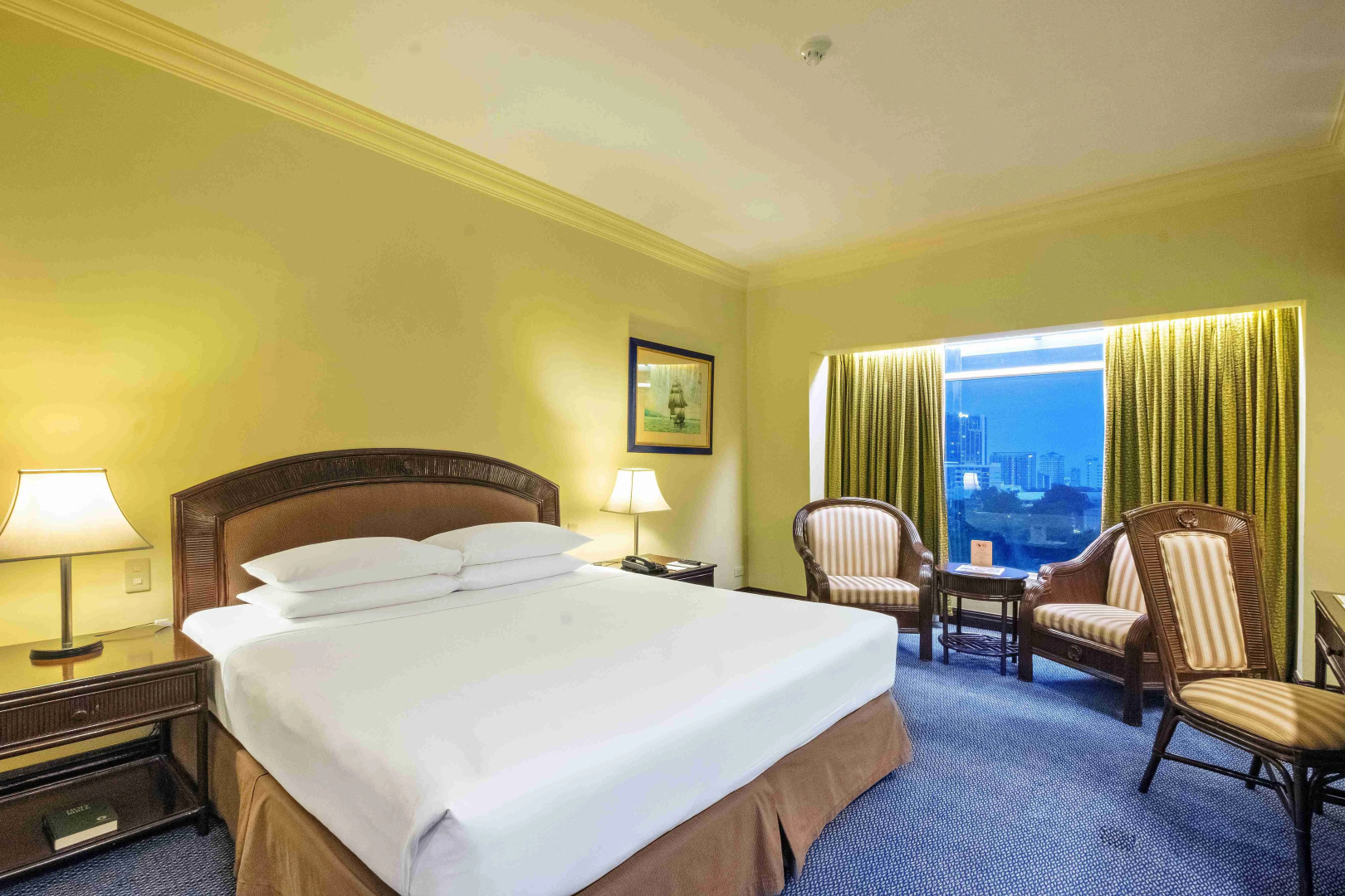 Photo - Waterfront Cebu City Hotel & Casino