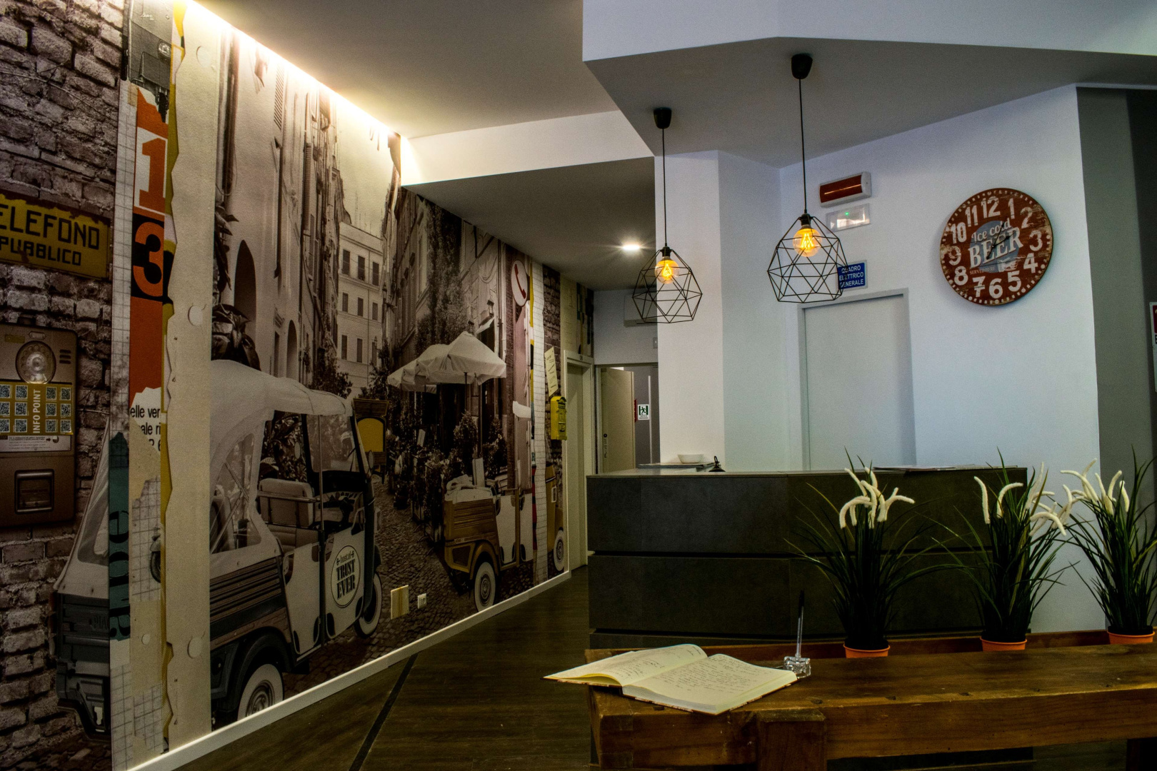 Photo - Hostel One Trustever
