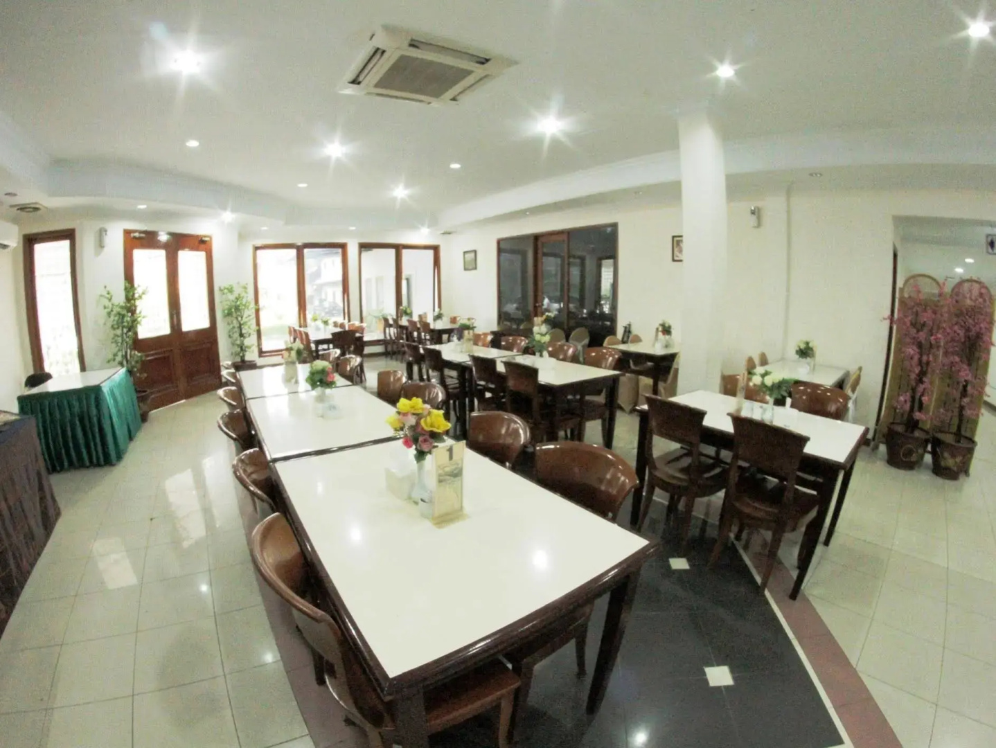 Photo - Puri Mega Hotel