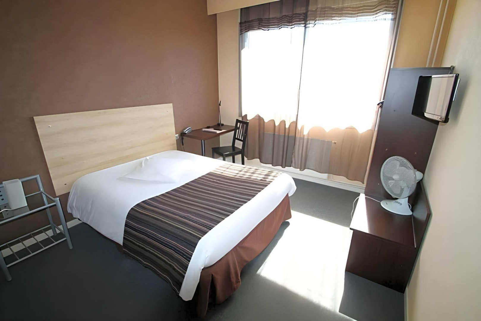 Foto - Adonis Lyon Est Hôtel Artys