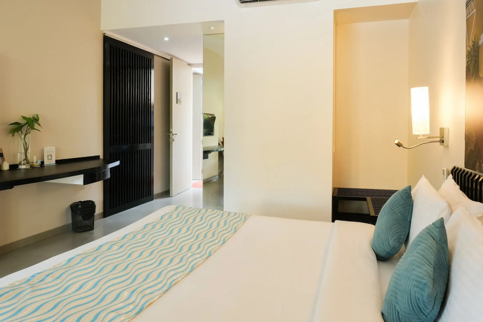 Photo - Whispering Palms Beach Resort