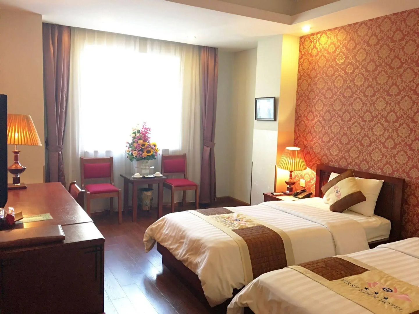 Foto - First Eden Hotel