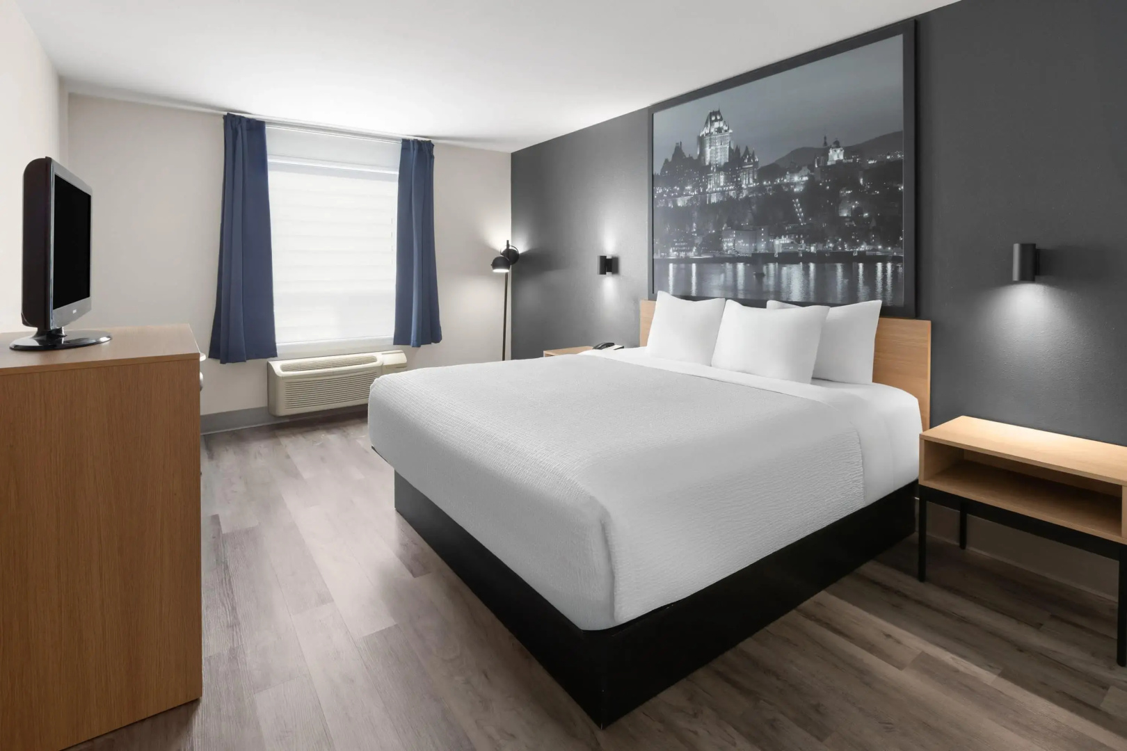 Photo - Super 8 by Wyndham Quebec City