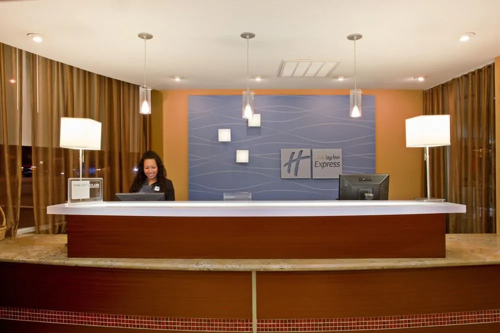 Photo - Holiday Inn Express West Los Angeles by IHG