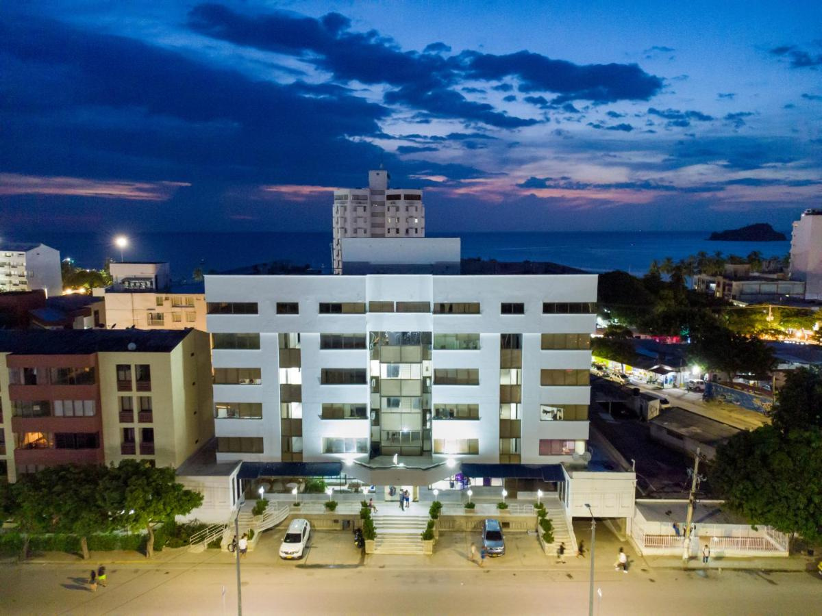 Photo - Hotel Axis Inn by Geh Suites