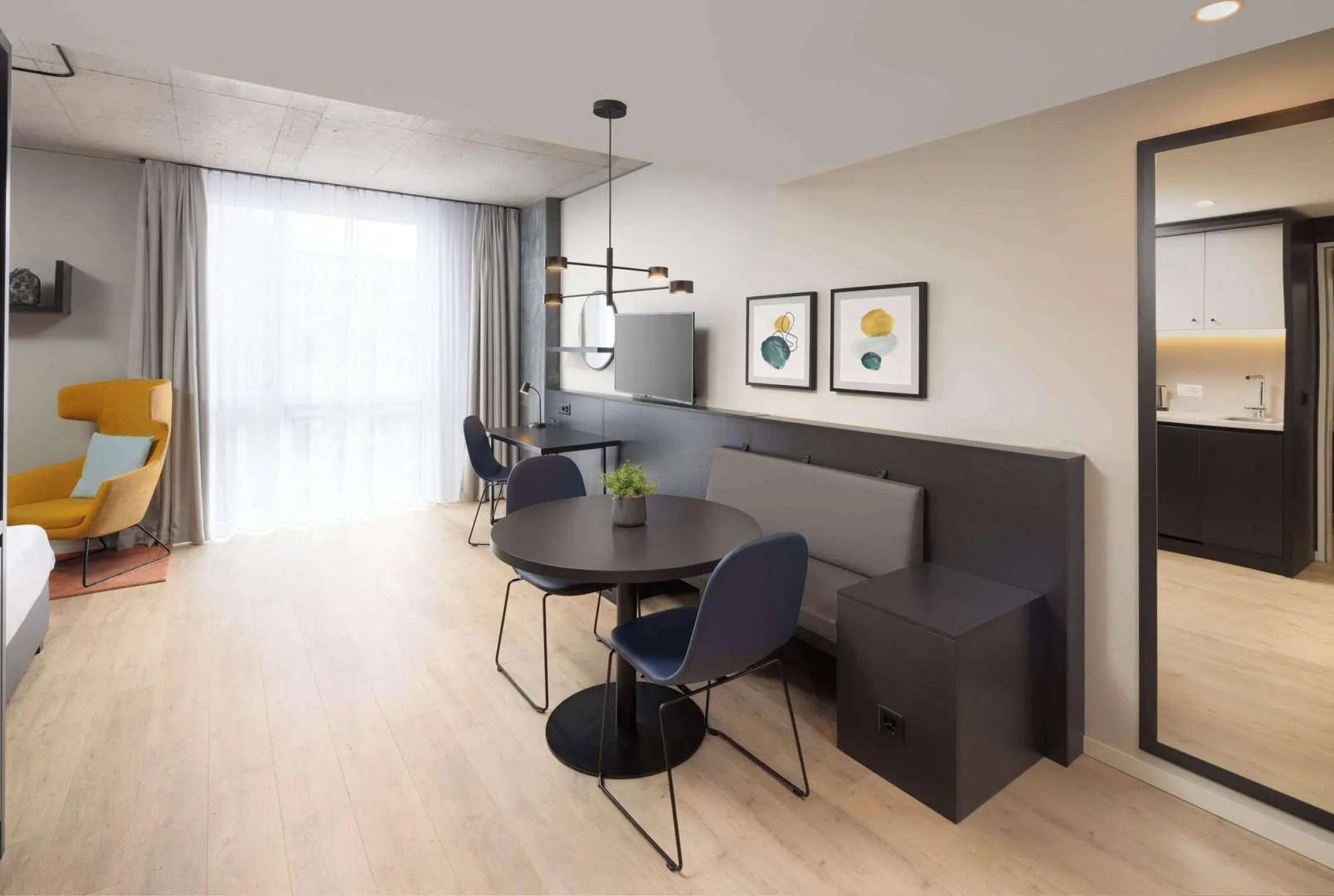 Photo - Radisson Hotel & Suites Zurich