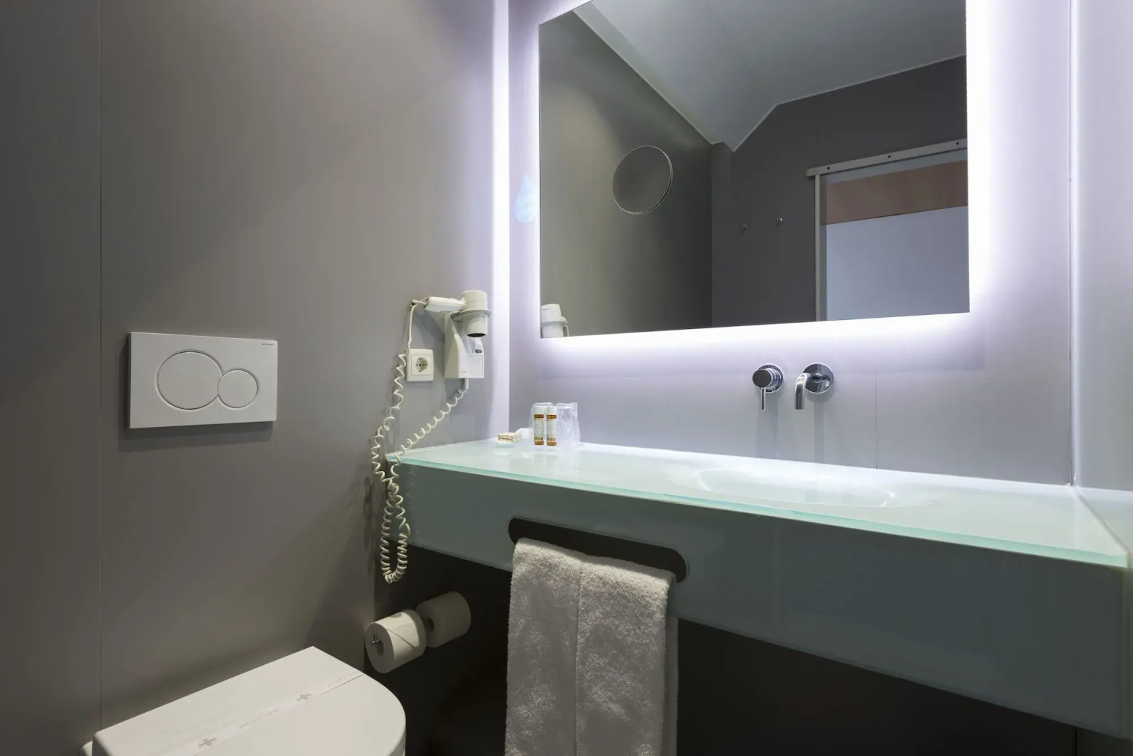 Photo - Varzinn Hotel