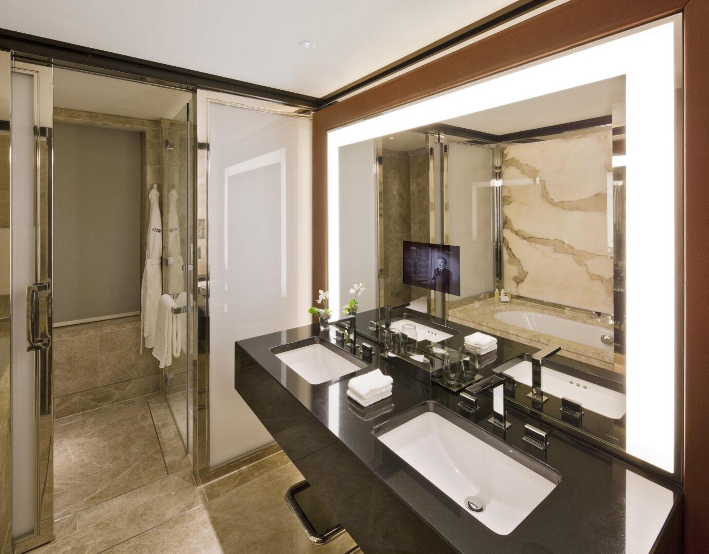 Photo - 45 Park Lane - Dorchester Collection