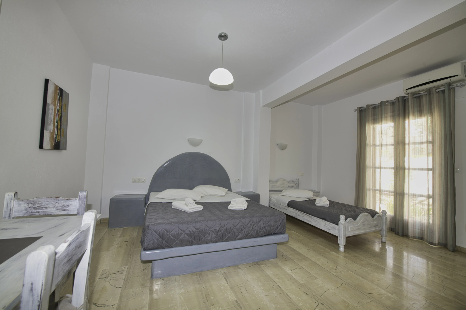Photo - Ira Apartments
