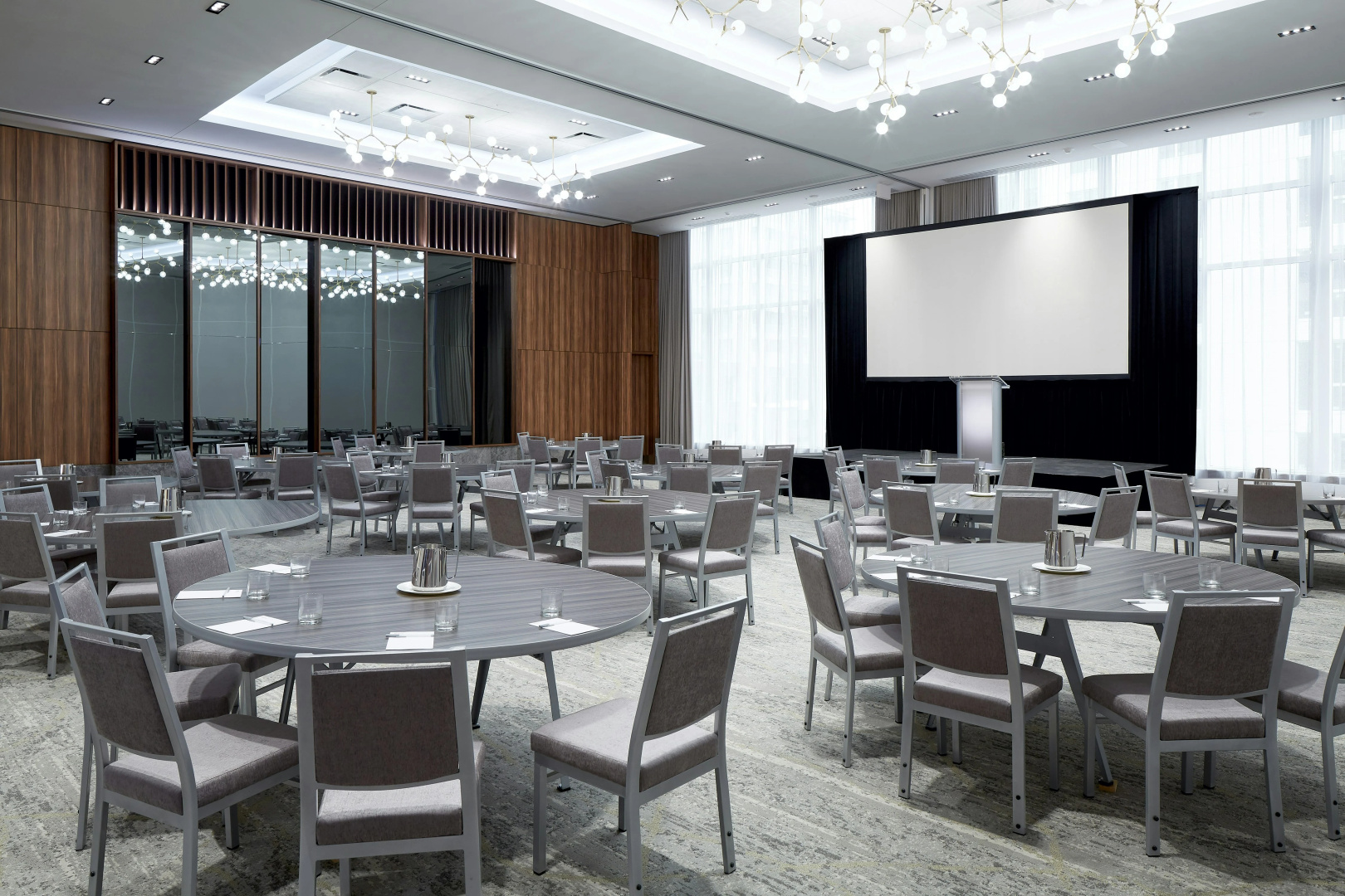 Foto - Hilton Garden Inn Montreal Midtown