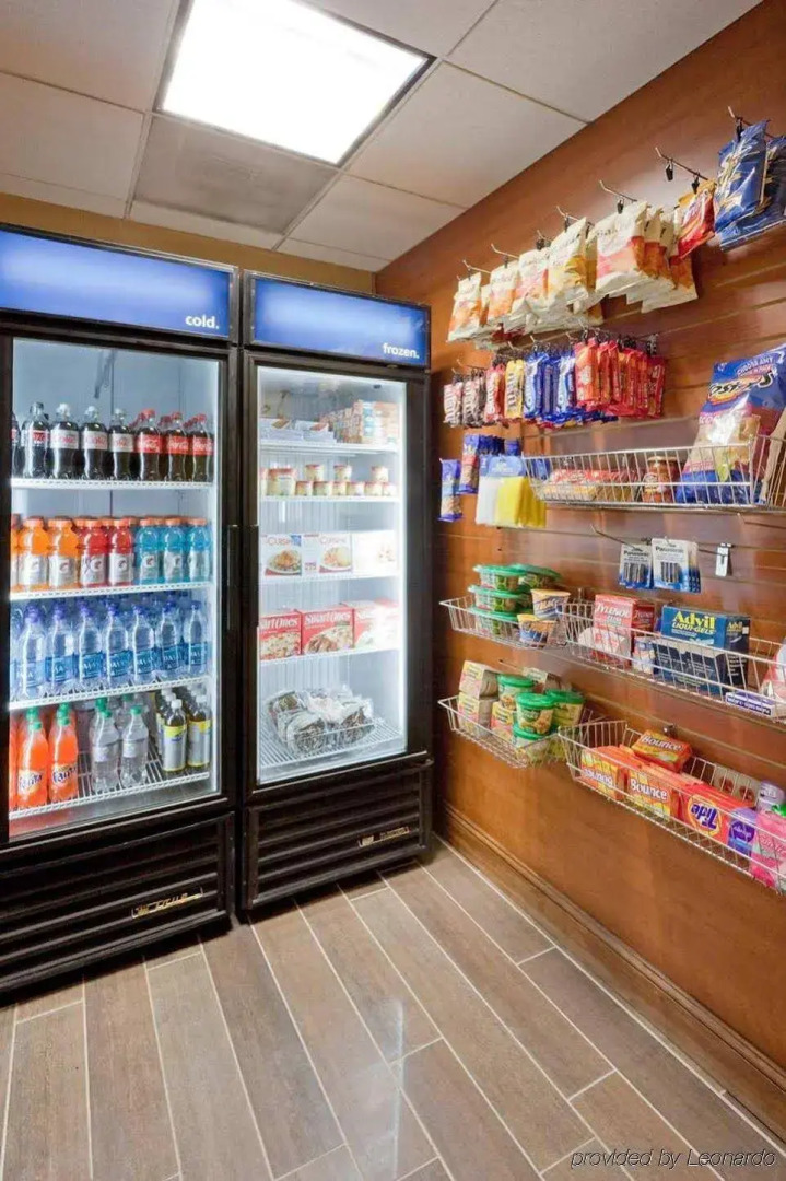 Foto - Hampton Inn Boston Logan Airport