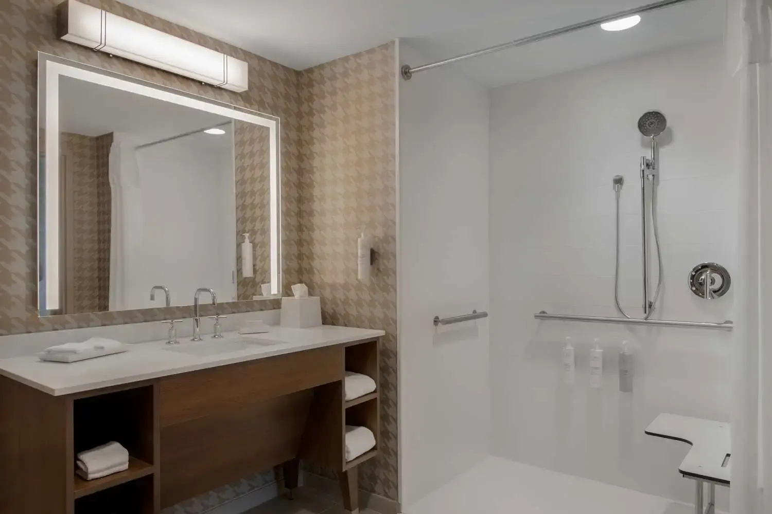 Photo - Home2 Suites By Hilton Jacksonville Downtown