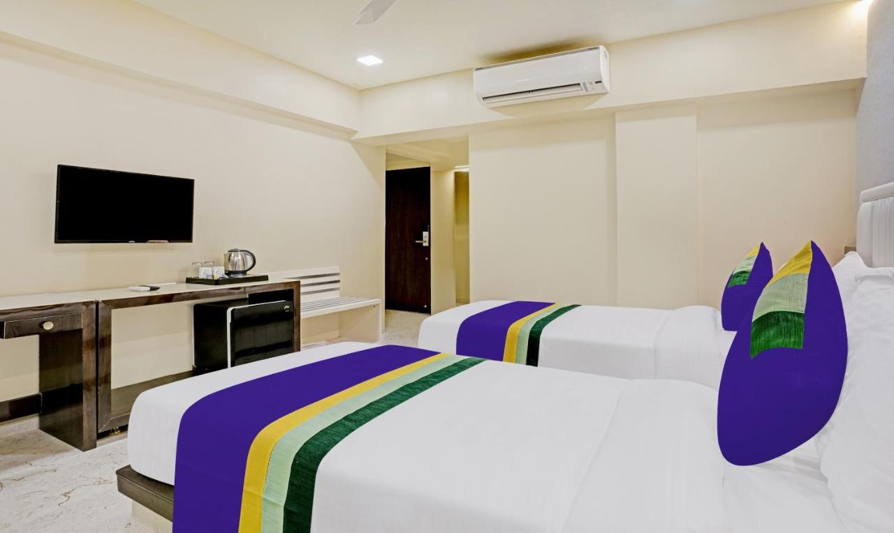Photo - Treebo Premium Golden Bliss Trimurti Nagar Square